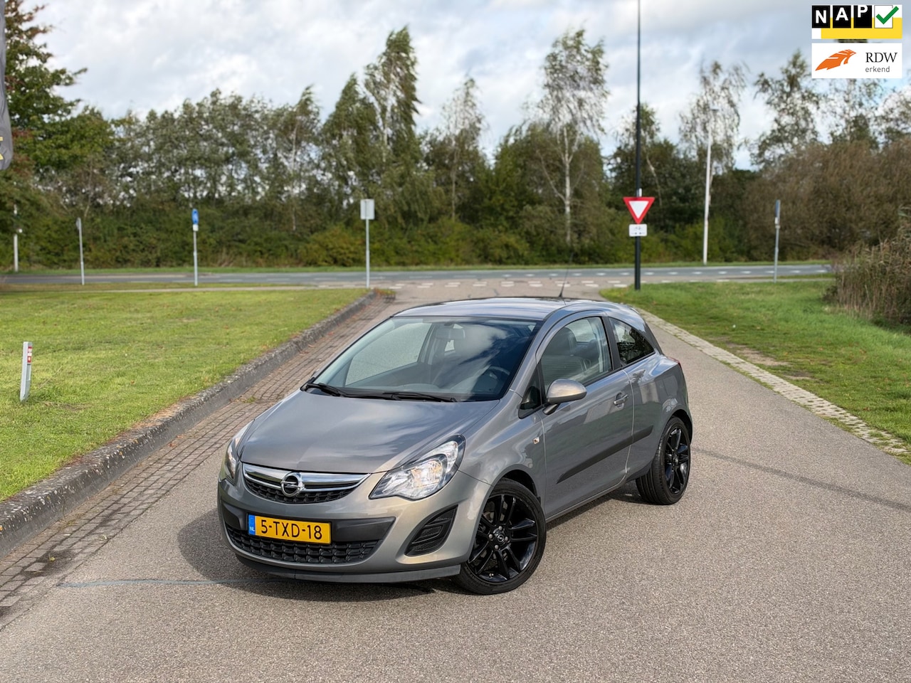 Opel Corsa - 1.2-16V Berlin 1.2-16V Berlin, 17inch, NAP, ONDERHOUDEN - AutoWereld.nl