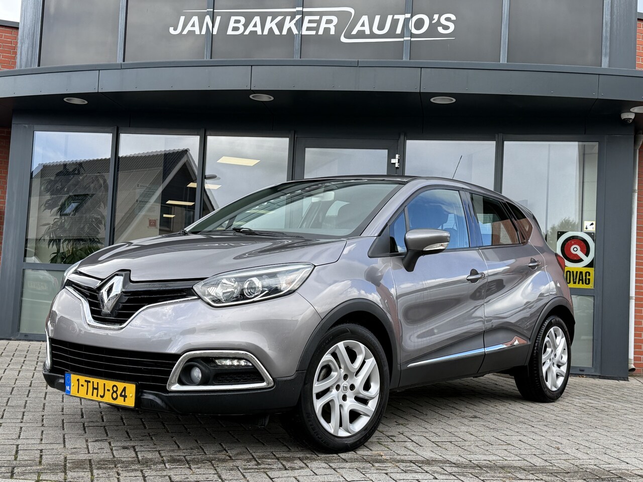 Renault Captur - 1.2 TCe Dynamique AUTOMAAT 120pk ✅ Navigatie ✅ Lichtmetaal ✅ Climate control - AutoWereld.nl