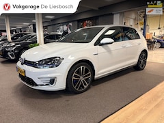 Volkswagen Golf - 1.4 TSI GTE Connected Series