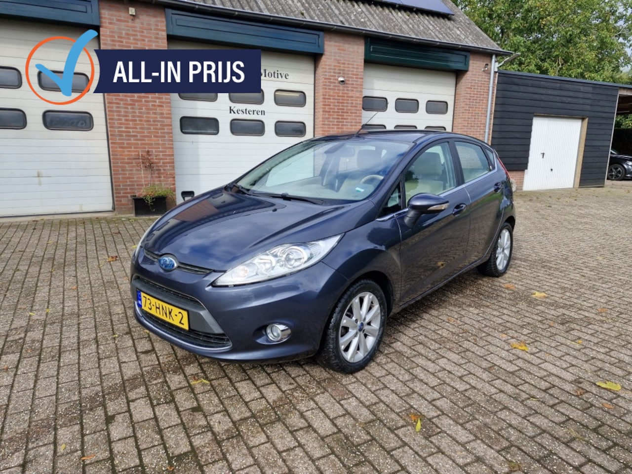 Ford Fiesta - 5Deurs 1.25 Ghia 4 nieuwe 4seizoenen banden nieuwe remmen voor - AutoWereld.nl