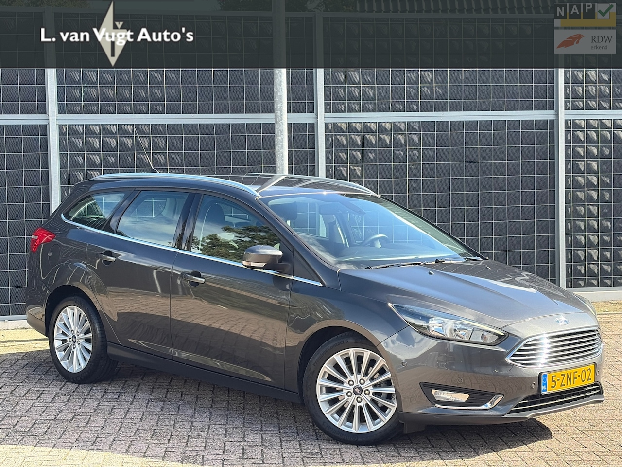 Ford Focus Wagon - 1.0 | First Edition | incl 12 mnd Garantie - AutoWereld.nl