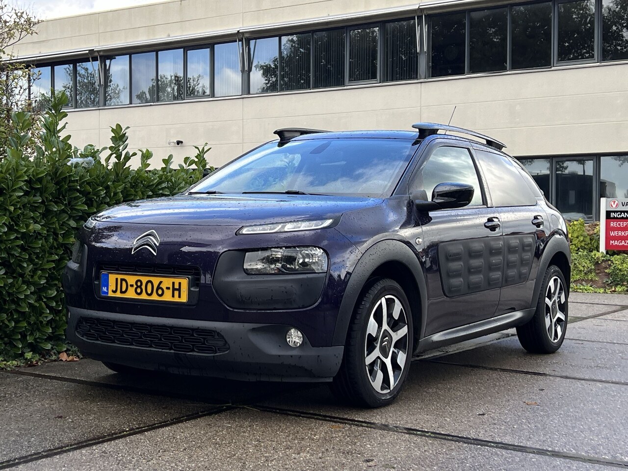 Citroën C4 Cactus - 1.2 PureTech Shine |NAVI|DAB|VOLL.ONDERHOUDEN|SENSOREN| 5829 - AutoWereld.nl