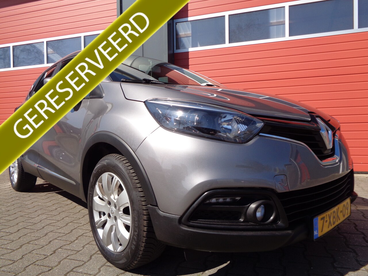 Renault Captur - 0.9 TCe Expression 90PK Navi Airco Cruise LMV 2E-Eigenaar NL-Auto - AutoWereld.nl