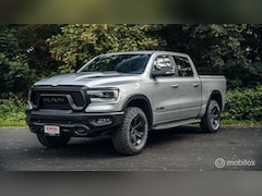 Dodge Ram 1500 - Rebel Crew Cab 4x4