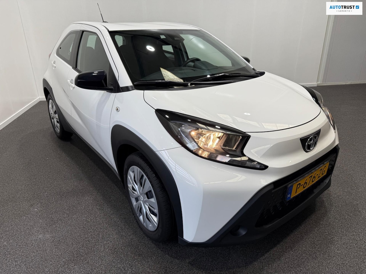 Toyota Aygo X - 1.0 VVT-i MT play 1.0 VVT-i MT Play - AutoWereld.nl