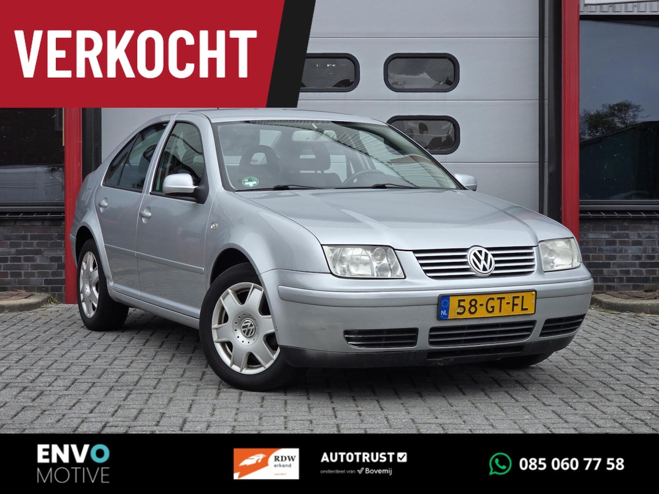 Volkswagen Bora - 2.0 Highline Cruise/Bluetooth/Trekhaak/LMV - AutoWereld.nl