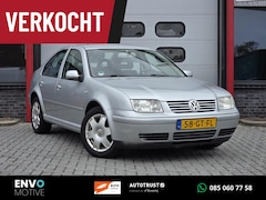 Volkswagen Bora - 2.0 Highline Cruise/Bluetooth/Trekhaak/LMV