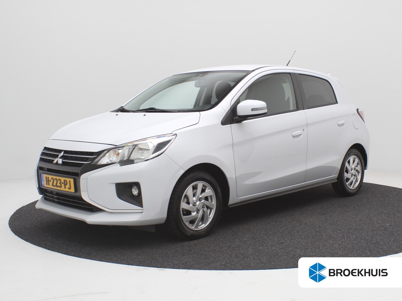 Mitsubishi Space Star - | Airco (automatisch) | Audio installatie standaard | Cruisecontrol standaard - AutoWereld.nl