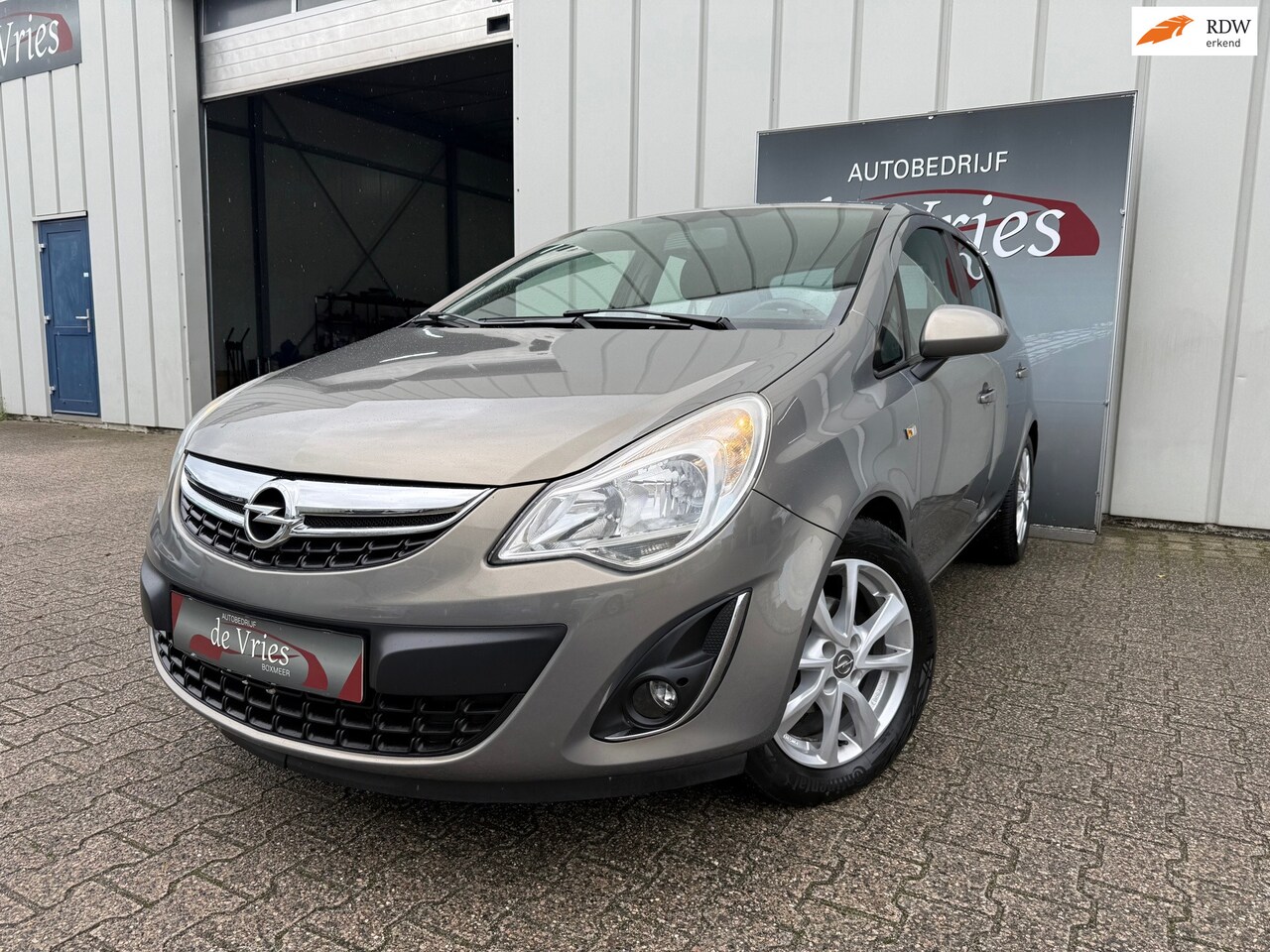 Opel Corsa - 1.2-16V Design Edition AIRCO / CRUISE / L/M VELGEN / RADIO / CD - AutoWereld.nl