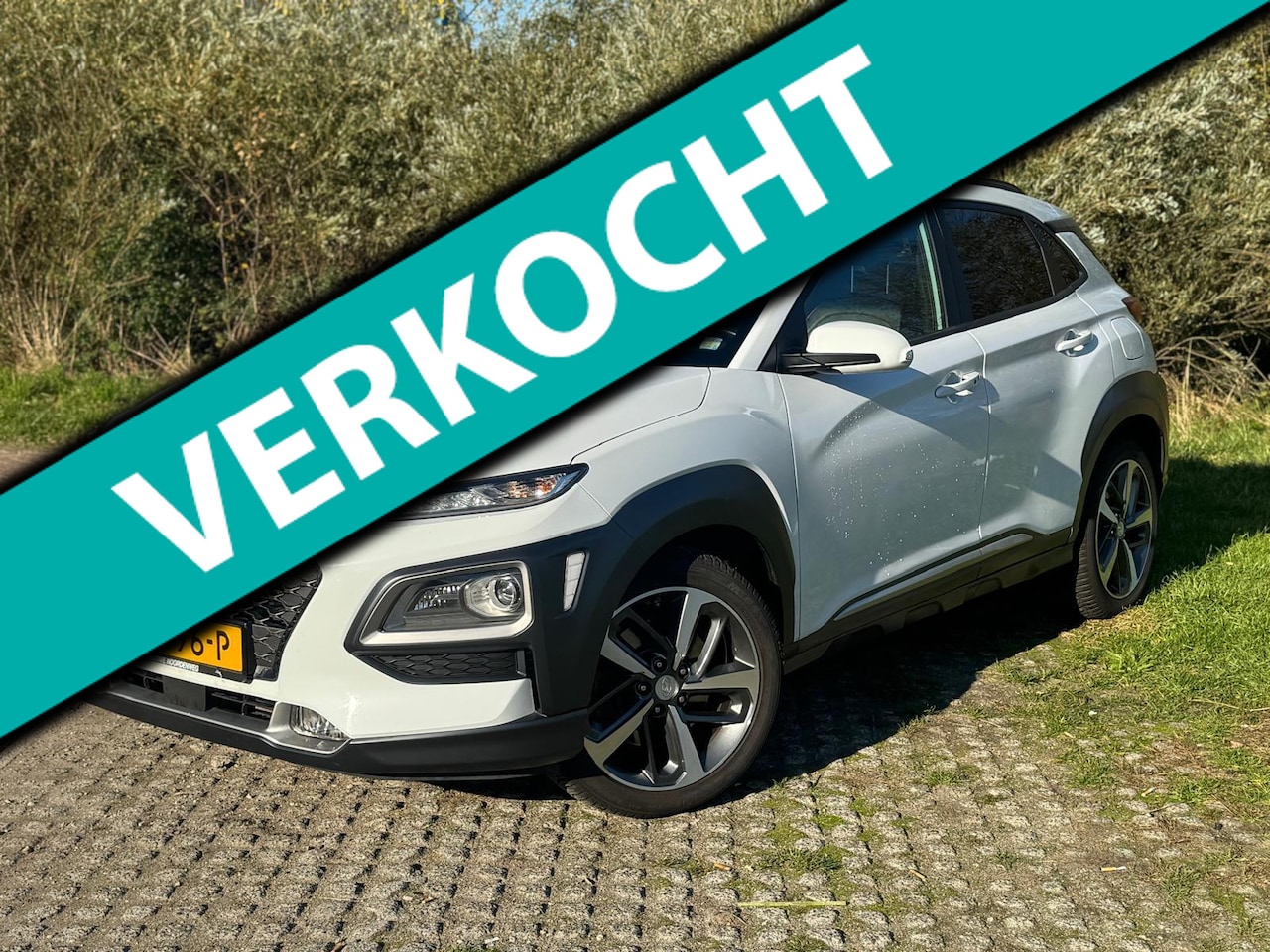 Hyundai Kona - 1.6 T-GDI Premium 1E EIG. / AUTOMAAT / LED - AutoWereld.nl