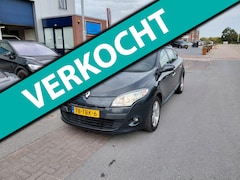Renault Mégane Estate - 1.6 Dynamique Dealer onderhouden Lage km stand