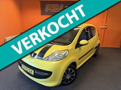 Peugeot 107 - 1.0 12V / 3 DEURS / XR-SPORT / APK 22-02-2027