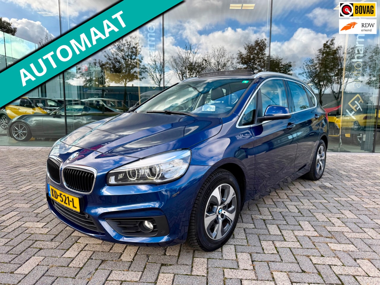 BMW 2-serie Active Tourer - 218i Centennial High Executive 218i Centennial High Executive, NAP, PANO, Trekhaak, Leder - AutoWereld.nl