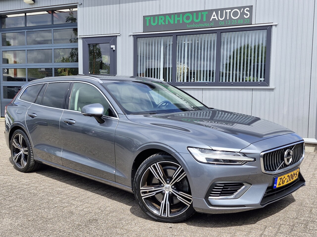 Volvo V60 - T8 Twin AWD| Full options! | 360 | audio line | Luxury Line (airco separaat achter, elektr - AutoWereld.nl