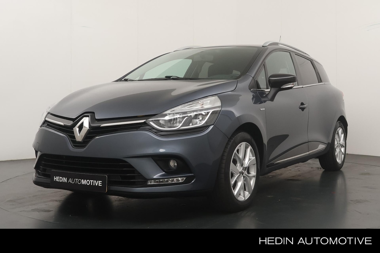 Renault Clio Estate - 90 pk TCe Limited | Navigatie | Cruise Control | Parkeer Sensoren | Keyless | Apple Carpla - AutoWereld.nl