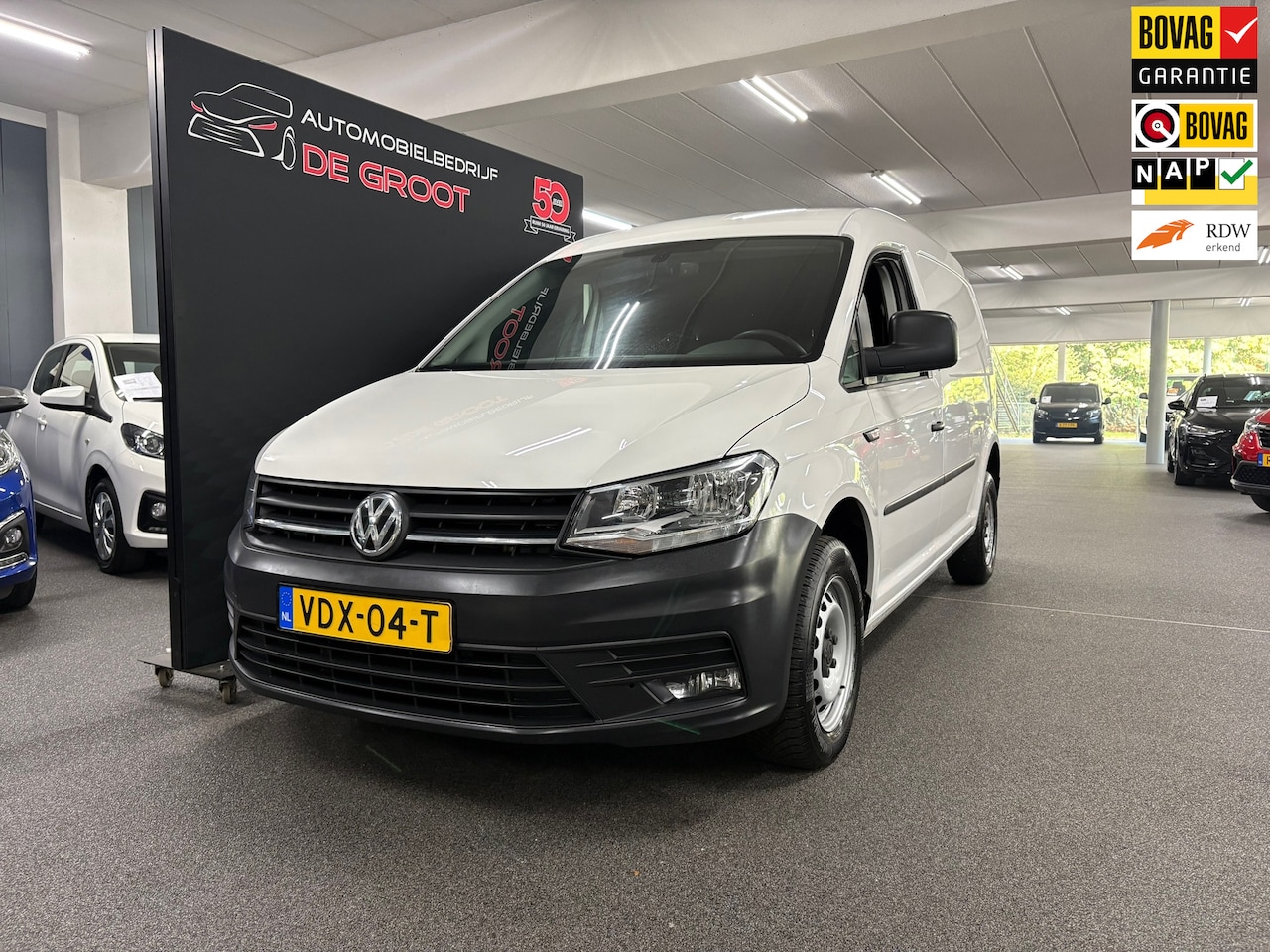 Volkswagen Caddy Maxi - 2.0 TDI L2H1 BMT Highline/ NL auto/ Eerste eigenaar/ Parkeersensoren achter - AutoWereld.nl