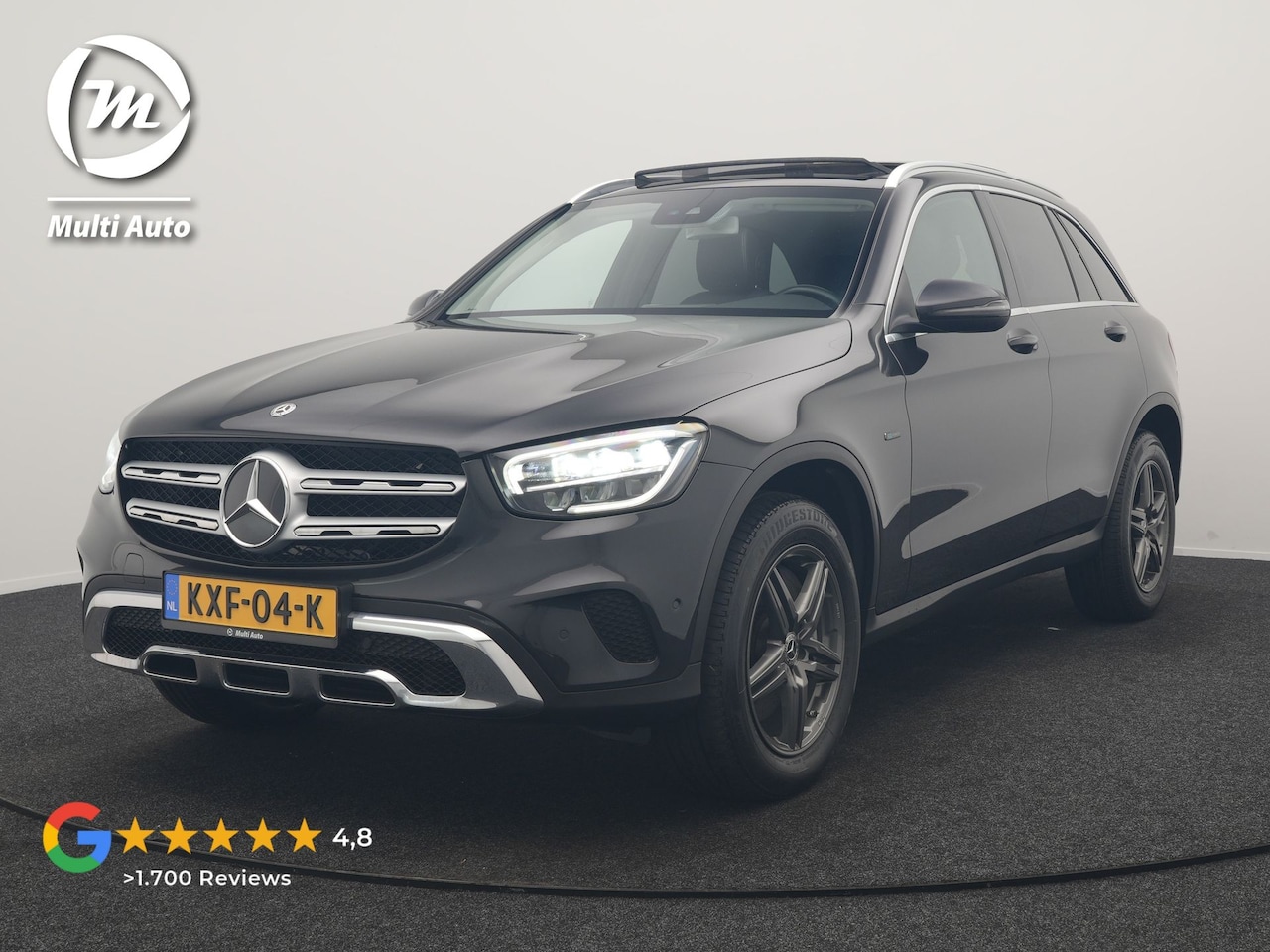 Mercedes-Benz GLC-klasse - 300e 4MATIC PHEV 320pk Dealer O.H | Panodak | Sportstoelen Verwarmd | Sfeerverlichting | C - AutoWereld.nl