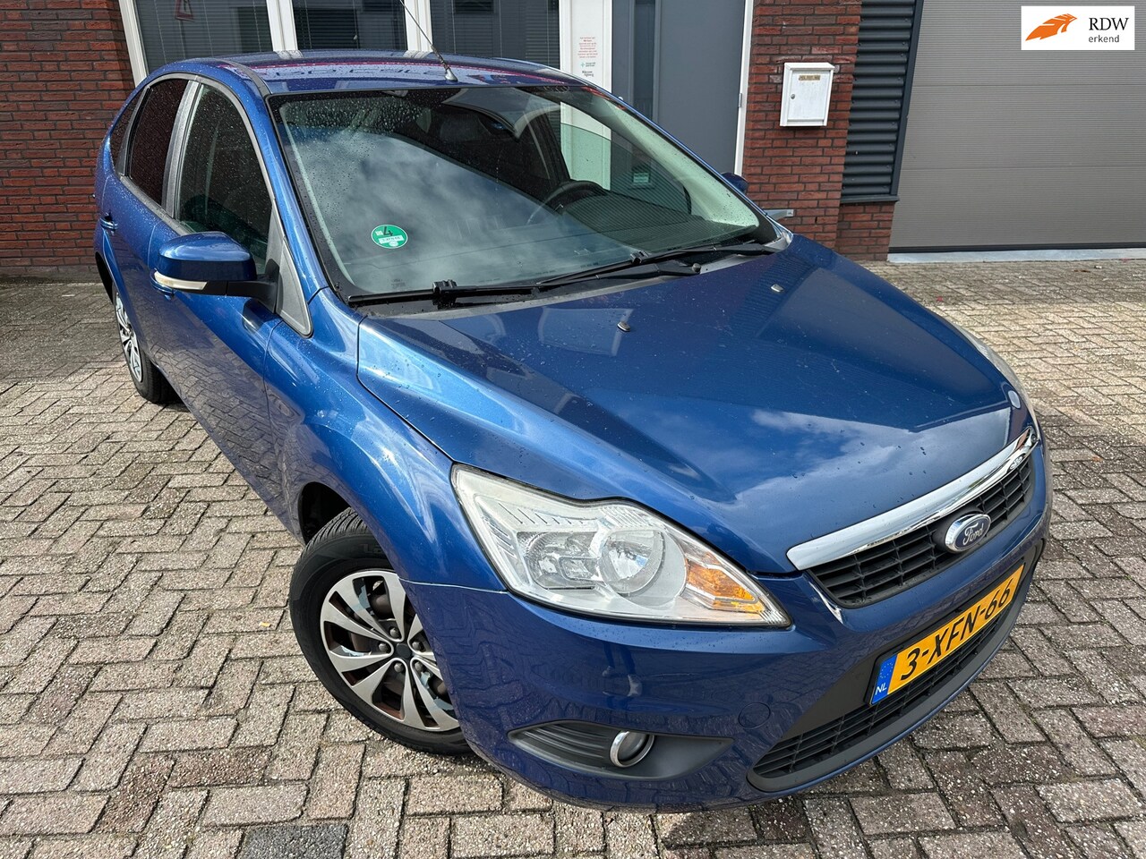 Ford Focus - 1.6 / Airco / Cruise / LM / 5DRS - AutoWereld.nl