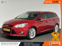 Ford Focus Wagon - 1.6 TI-VCT Titanium Automaat Navigatie Elektrische stoelen Climate control