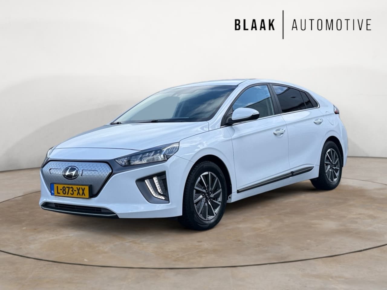Hyundai IONIQ - Comfort EV 38 kWh - AutoWereld.nl