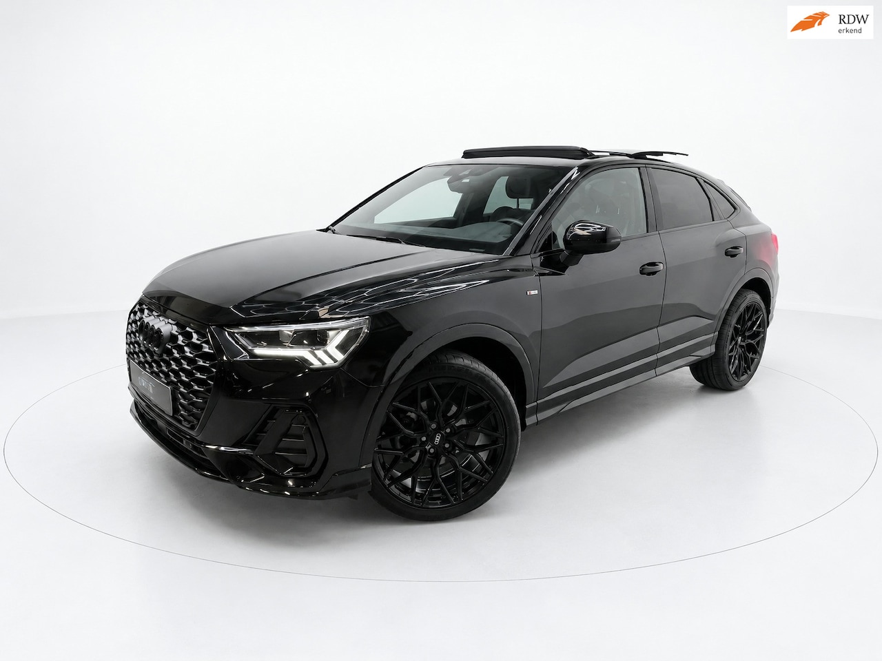 Audi Q3 Sportback - 35 TFSI 3x S LINE PANO VIRTUAL MATRIX LEER - AutoWereld.nl