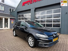 Volkswagen Golf Variant - 1.5 TSI Highline Business R / ACC / Massage / Trekhaak / Led / Zeer nette auto