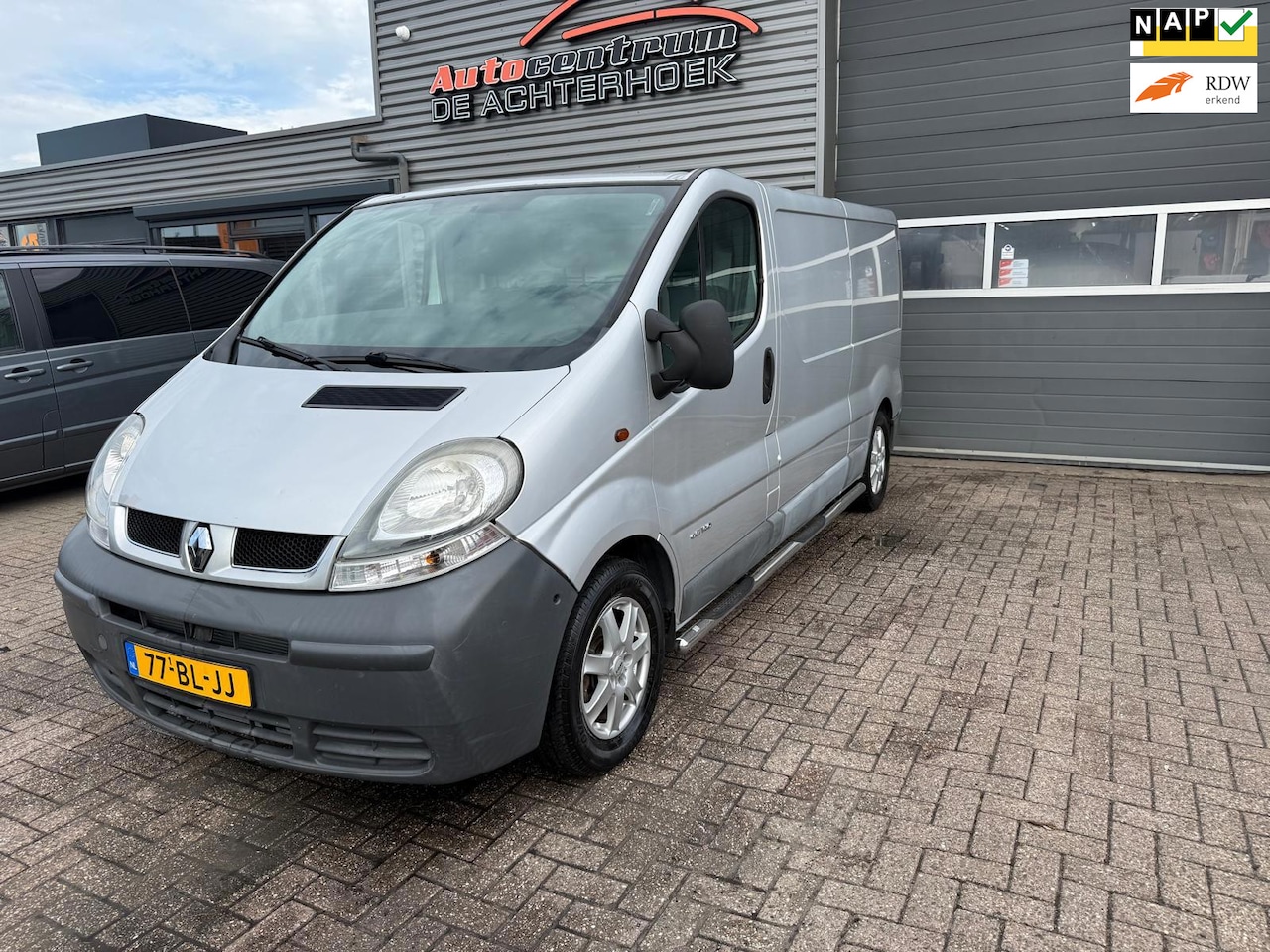 Renault Trafic - 2.5 dCi L2H1 MARGE - AutoWereld.nl