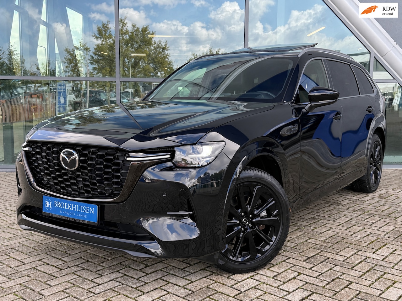 Mazda CX-80 - 2.5 e-SkyActiv PHEV 7p. Homura Plus 327pk Trekhaak / 360 Camera / Panoramadak - AutoWereld.nl