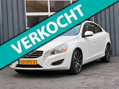 Volvo S60 - 2.5T 250pk Automaat, Leder, Climate control, Cruise control, Schuifdak, Apk 08-2027