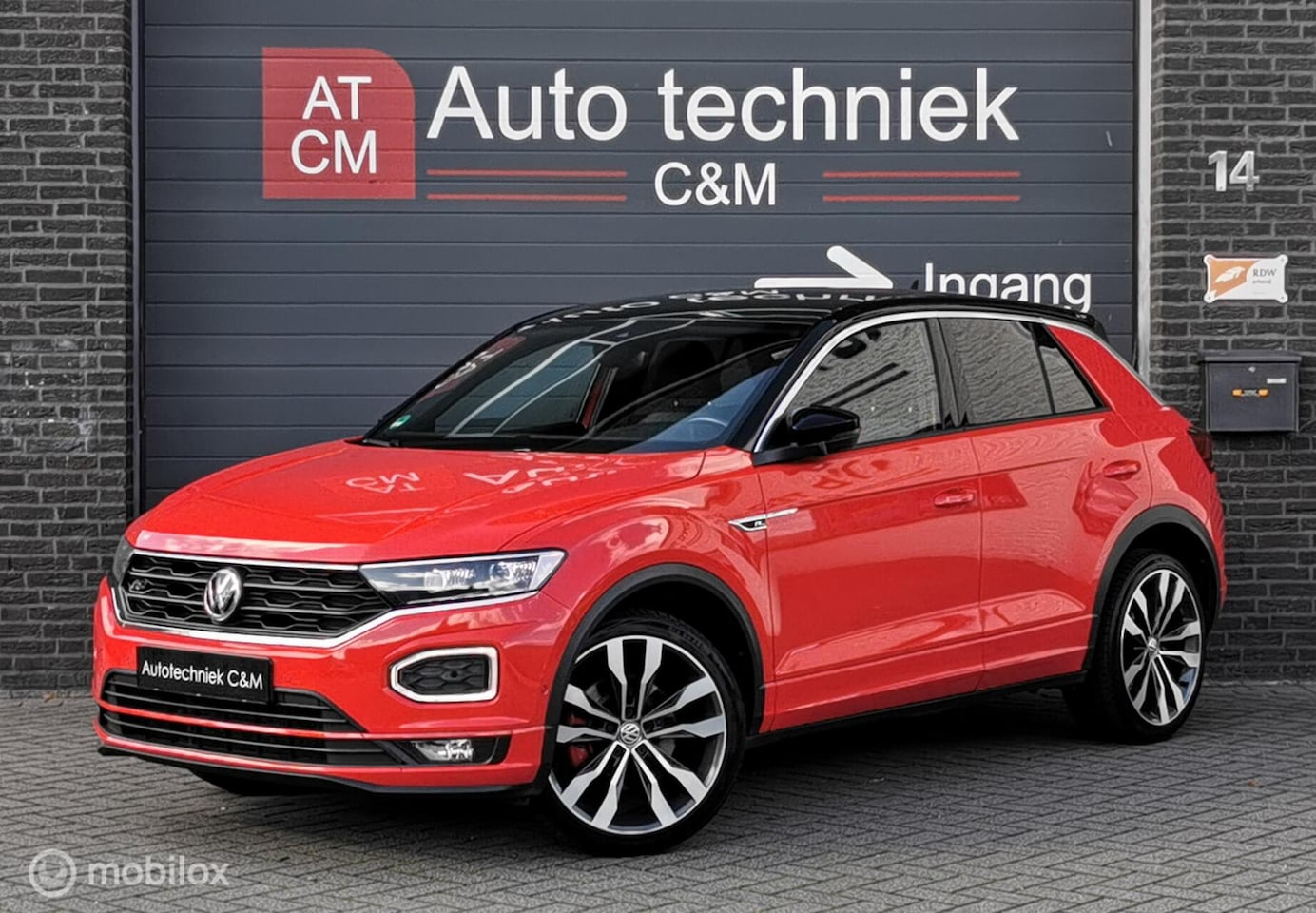 Volkswagen T-Roc - 1.5 TSI R-LINE 150PK/DSG/ACC/DCC/NAV/LED/CP - AutoWereld.nl