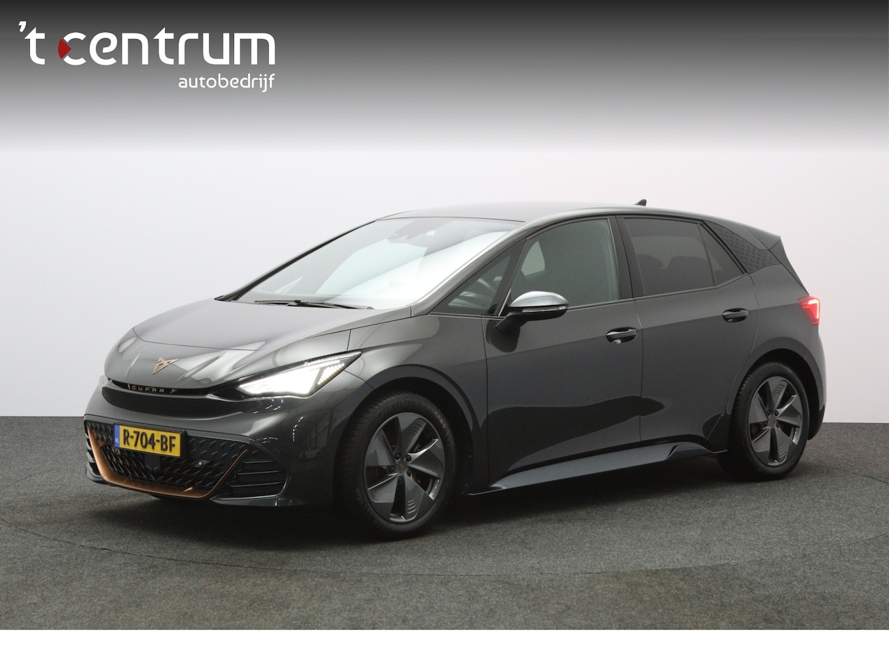 CUPRA Born - Essential 62 kW 204 PK, SOH 91 %, Carplay, LED, Sportstoelen - AutoWereld.nl