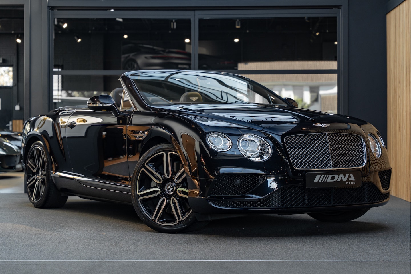 Bentley Continental GTC - W12 Massage Stoelventilatie 6.0 W12 - AutoWereld.nl
