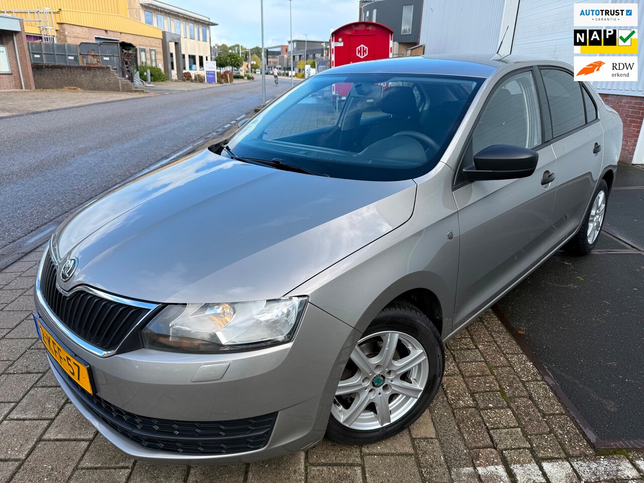 Skoda Rapid - 1.2 TSI TURBO 2013 GREENTECH COMFORT CARPLAY NAVI NAP LUXE - AutoWereld.nl