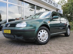Volkswagen Golf - 1.6 Trendline