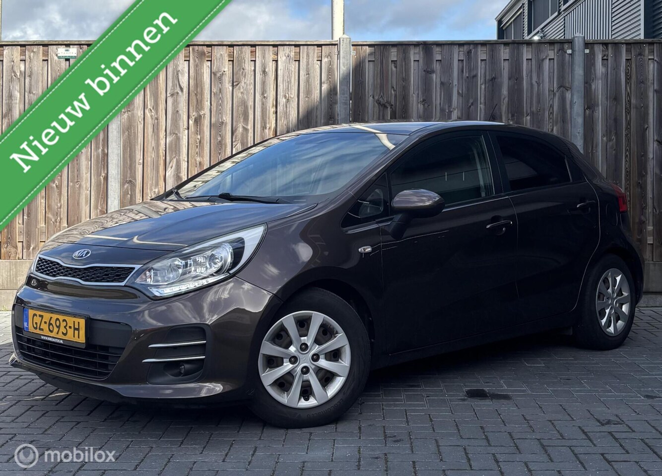 Kia Rio - 1.2 CVVT DynamicLine/NAVI/TREKHAAK/CRUISE/CAMERA/NAP - AutoWereld.nl