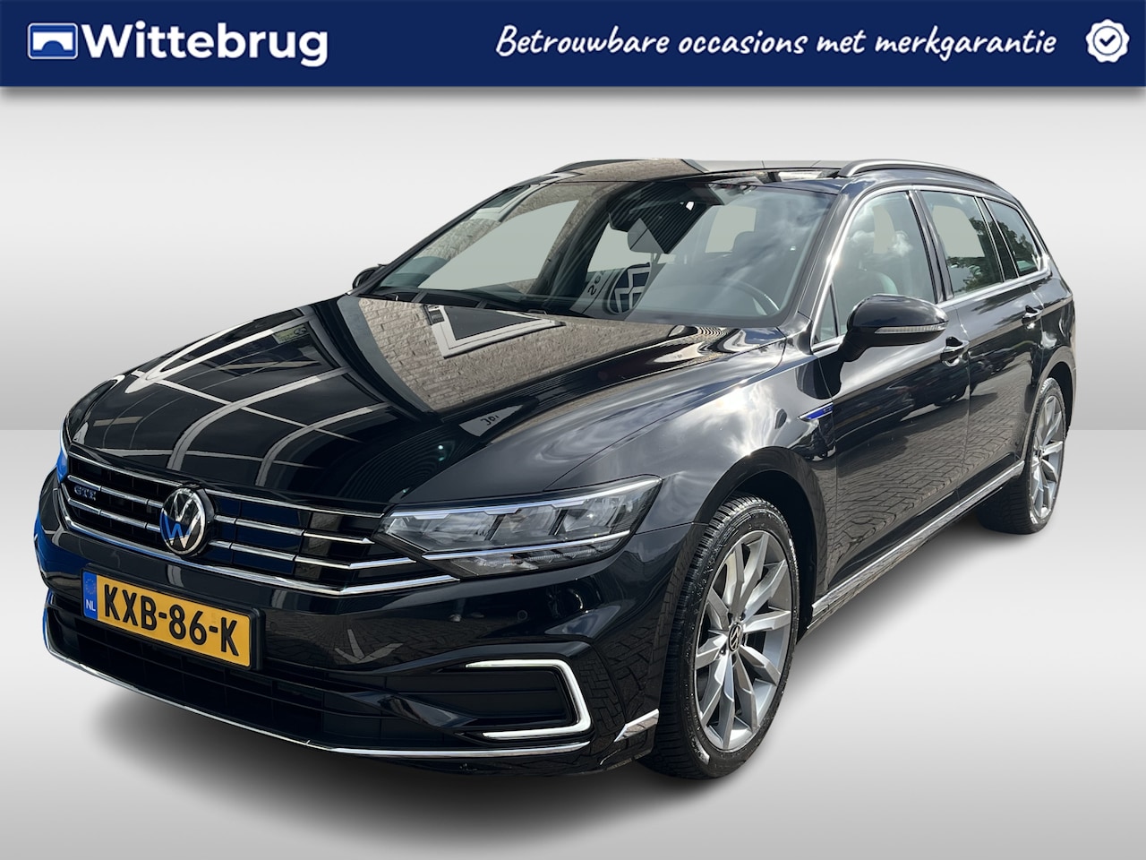 Volkswagen Passat Variant - 1.4 TSI PHEV GTE Business / AUTOMAAT/ TREKHAAK/ LEER/ CAMERA/ PARK. SENSOREN/ ERGO COMFORT - AutoWereld.nl