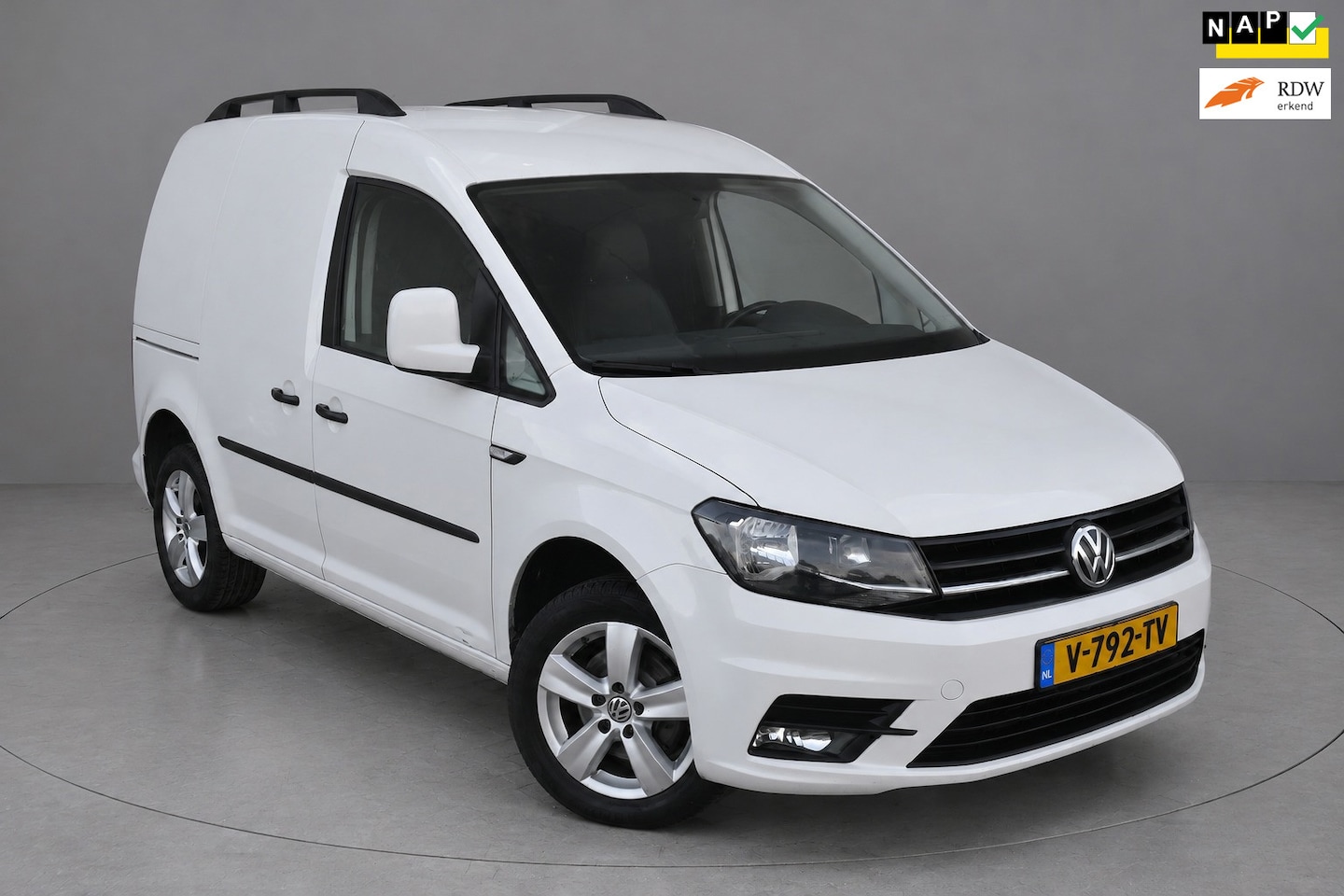 Volkswagen Caddy - Carplay|Cruise|Leder|Trekhaak|NAP! - AutoWereld.nl