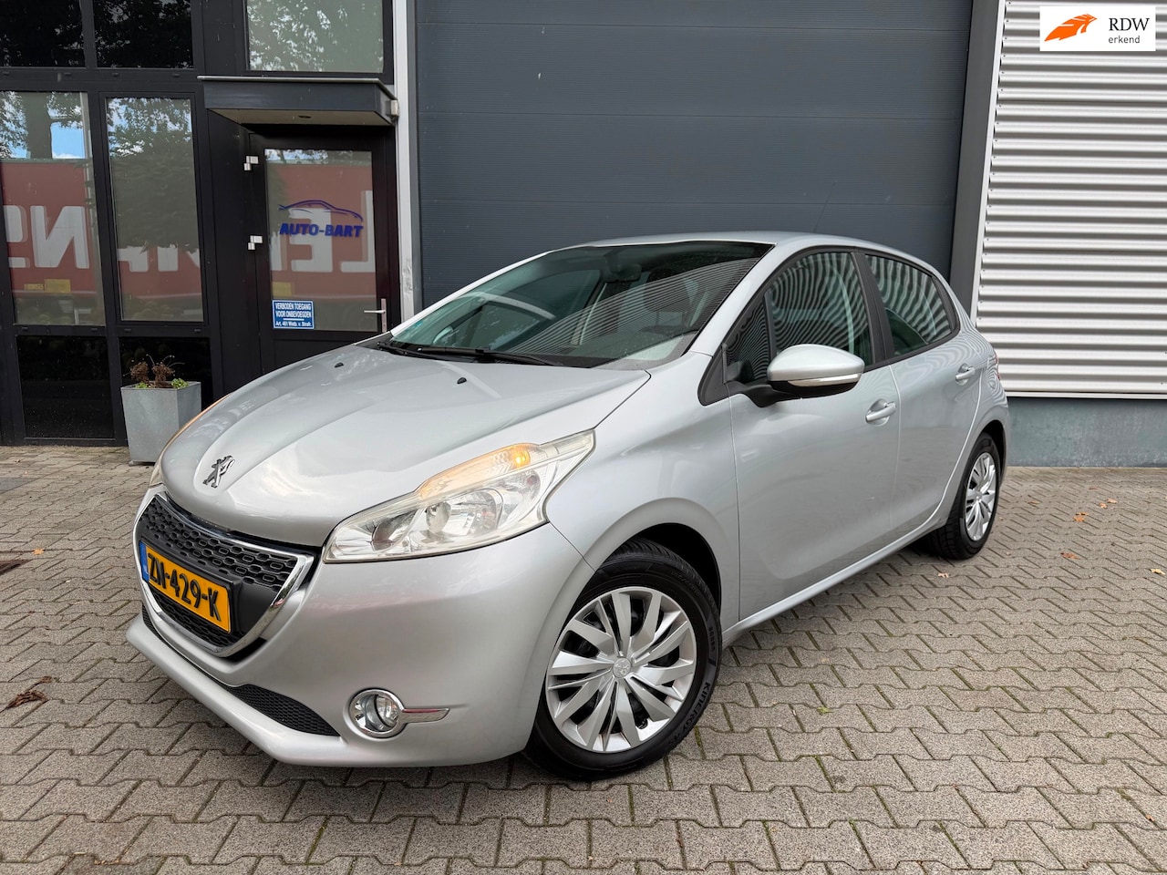 Peugeot 208 - 1.2 VTi Access Driem vv|airco|cruise - AutoWereld.nl