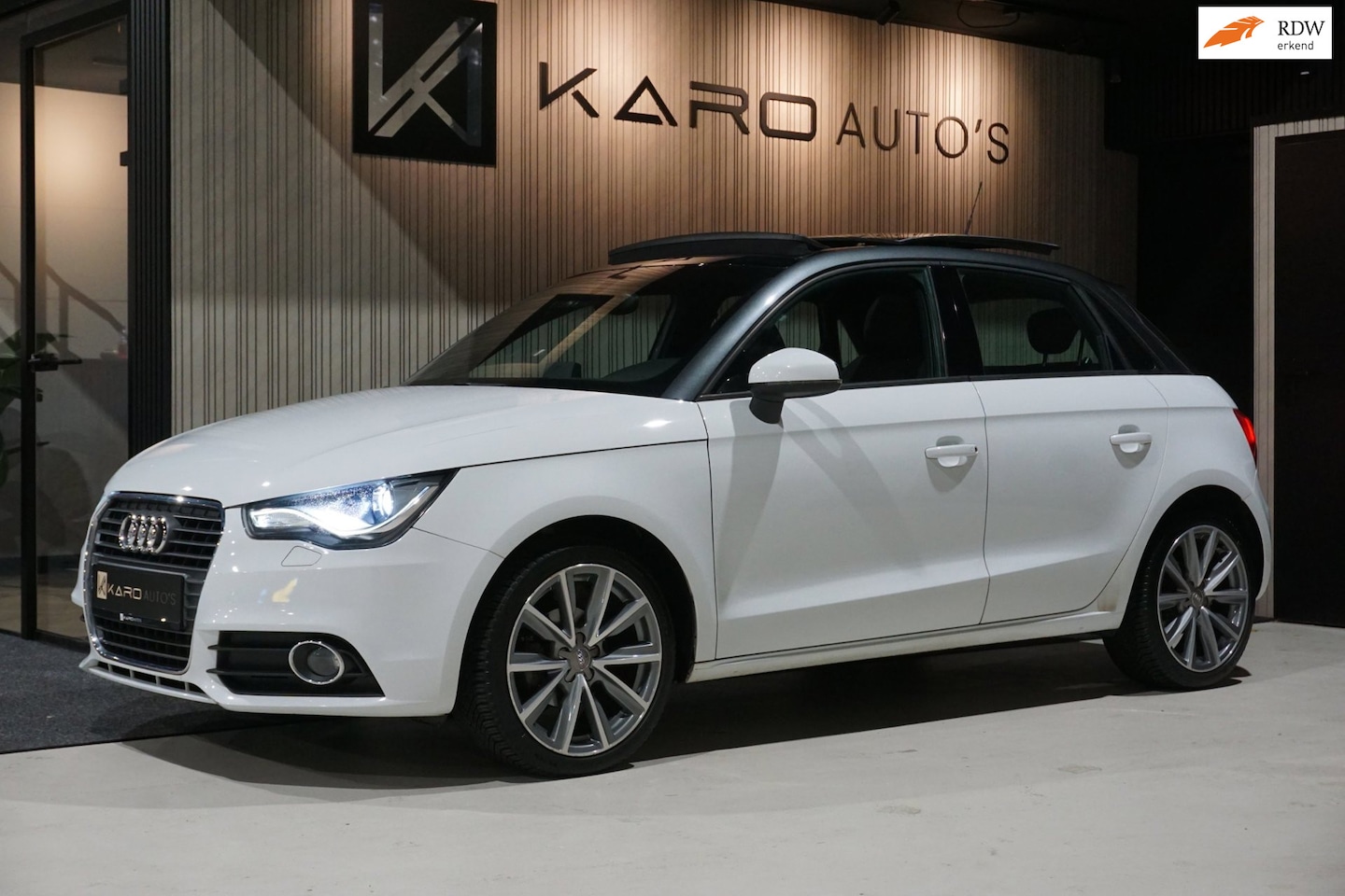 Audi A1 Sportback - 1.2 TFSI Pano Xenon Led Navi Clima Stoelvw - AutoWereld.nl
