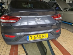 Hyundai i30 Fastback - 1.5 T-GDi MHEV Premium