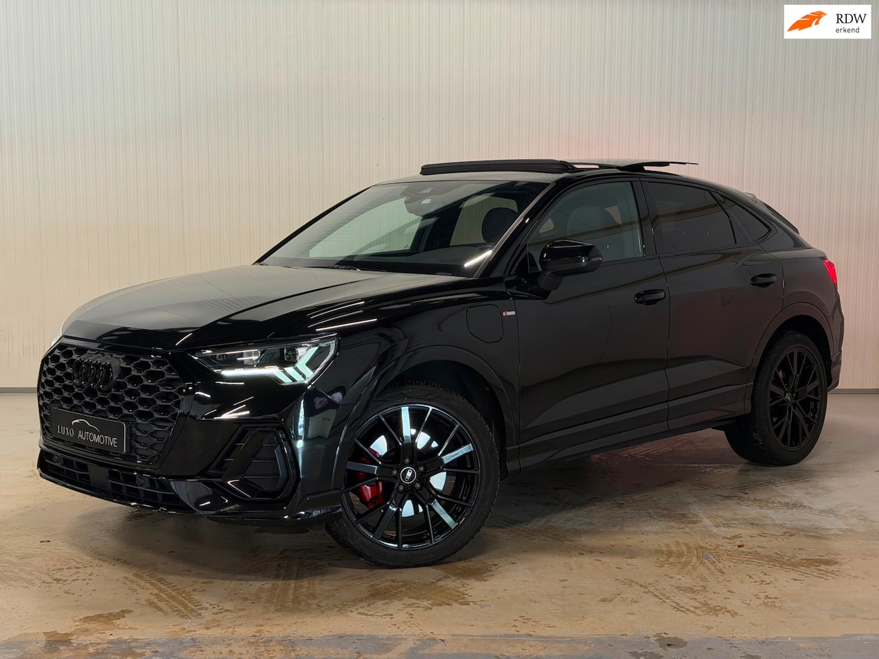 Audi Q3 Sportback - 45 TFSI e S Edition | PANO | KEYLESS | BLACK OPTIC | PLUG IN HYRBIDE - AutoWereld.nl