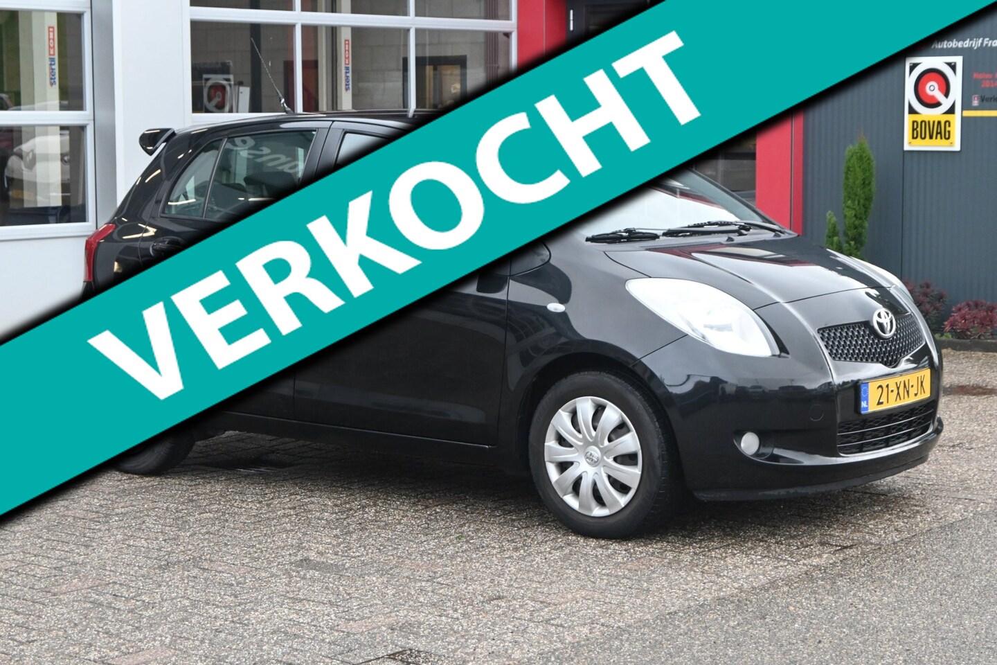 Toyota Yaris - 1.3 VVTi Sol 87pk 5drs | 1e-Eigenaar | Airco | Trekhaak | NAP | Radio CD - AutoWereld.nl