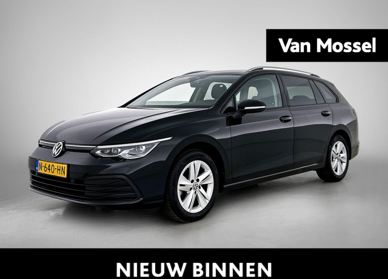 Volkswagen Golf Variant - 1.0 eTSI Life Business | AUTOMAAT | NAVIGATIE | STOELVERWARMING | MEMORY STOEL | APPLE CAR - AutoWereld.nl