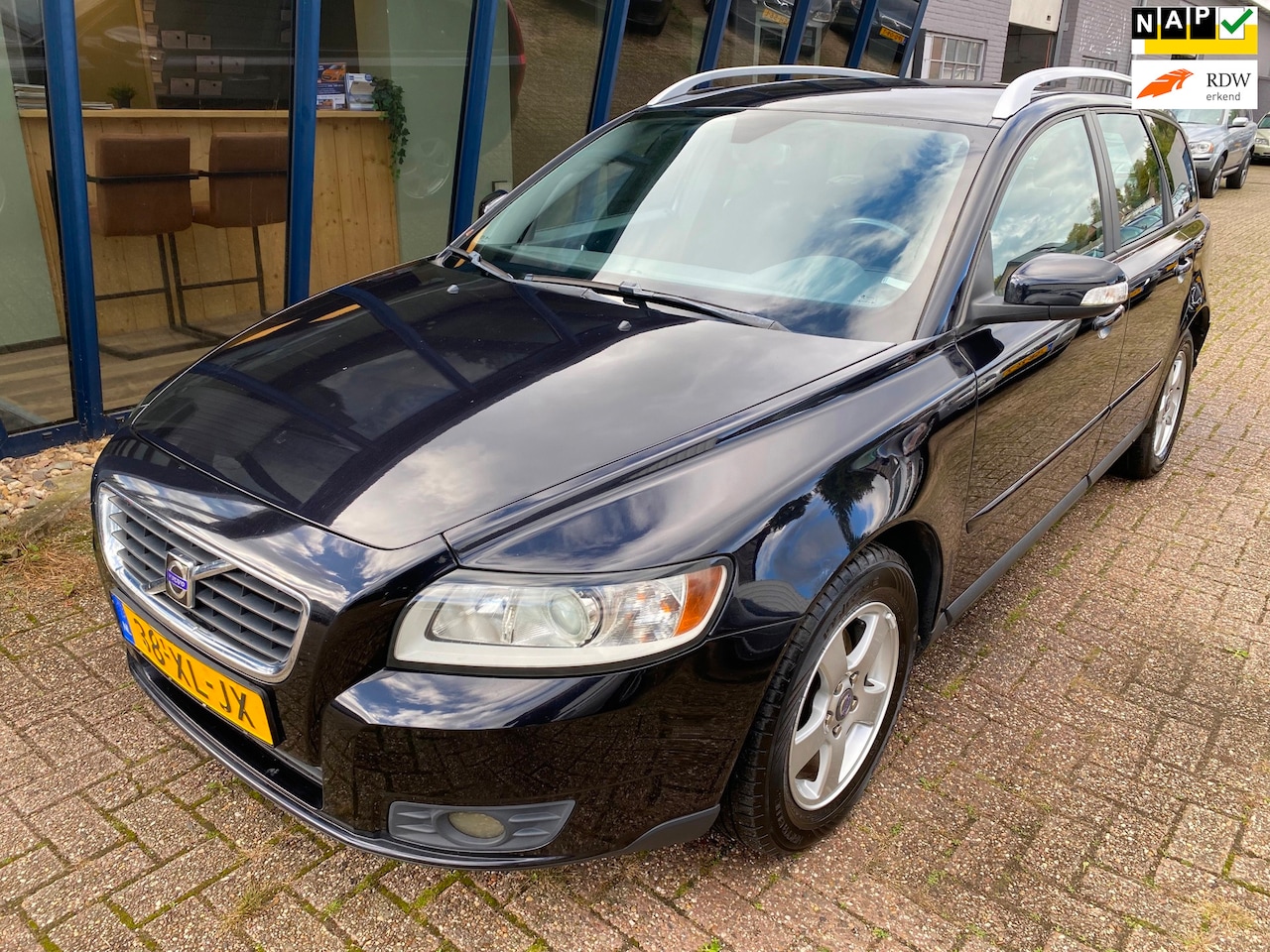 Volvo V50 - 1.8 Kinetic NL Auto / Dealer onderhouden - AutoWereld.nl