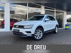 Volkswagen Tiguan - 1.4 TSI ACT Highline | TREKHAAK | PANO | CAMERA |