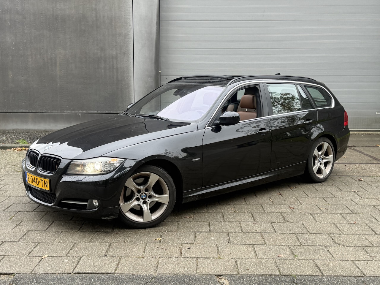 BMW 3-serie Touring - 320i Luxury Line 320i Luxury Line (INRUILKOOPJE) - AutoWereld.nl
