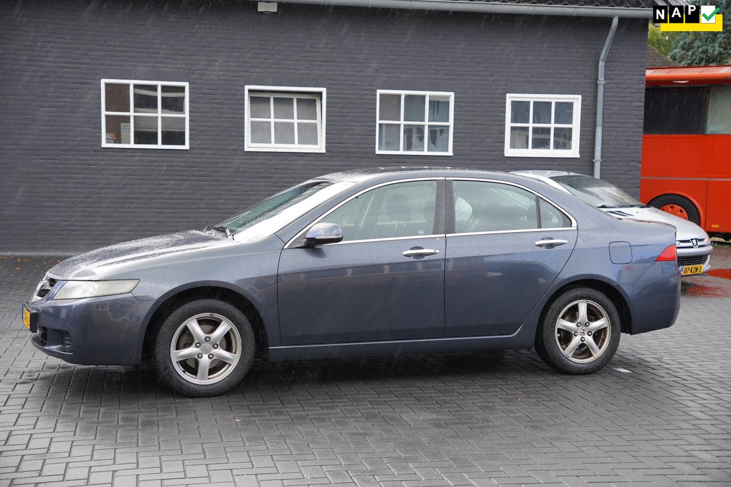 Honda Accord - 2.0i Comfort Airco - AutoWereld.nl