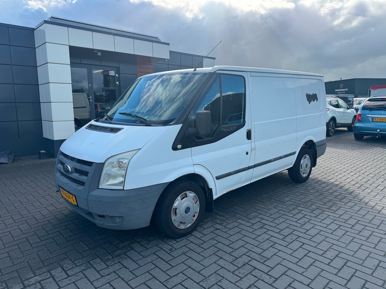 Ford Transit - 280S 2.2 TDCi 6 bak 2011 110 pk apk 4-2027 - AutoWereld.nl