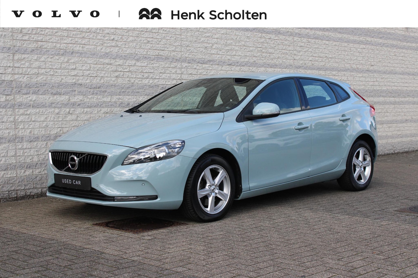 Volvo V40 - 2.0 T2 R-Design 2.0 T2 R-Design - AutoWereld.nl