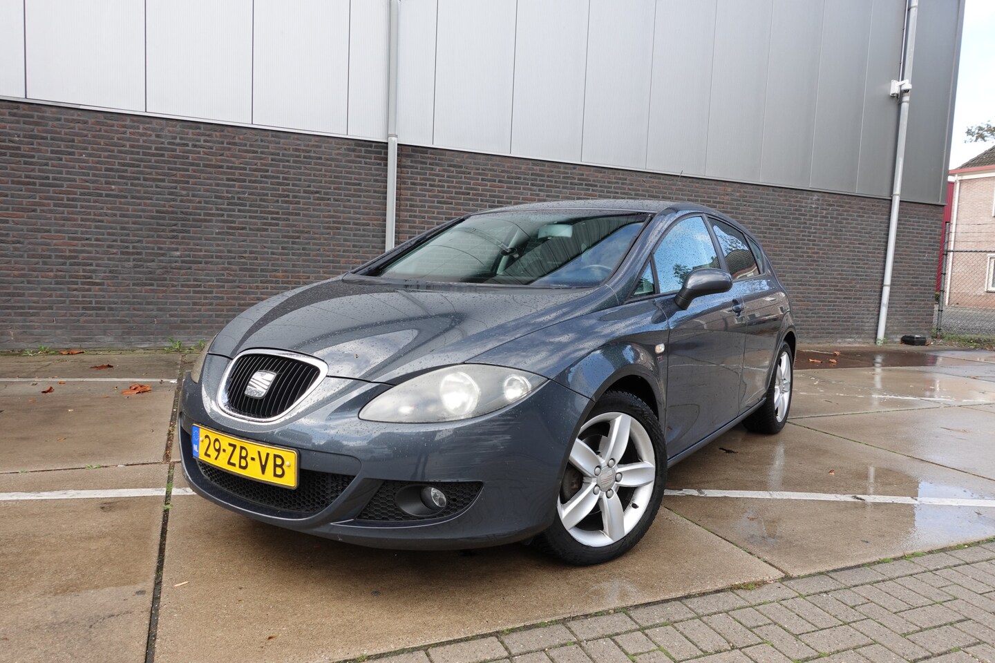 SEAT Leon - 1.8 TFSI Sport-up 1.8 TFSI Sport-up - AutoWereld.nl